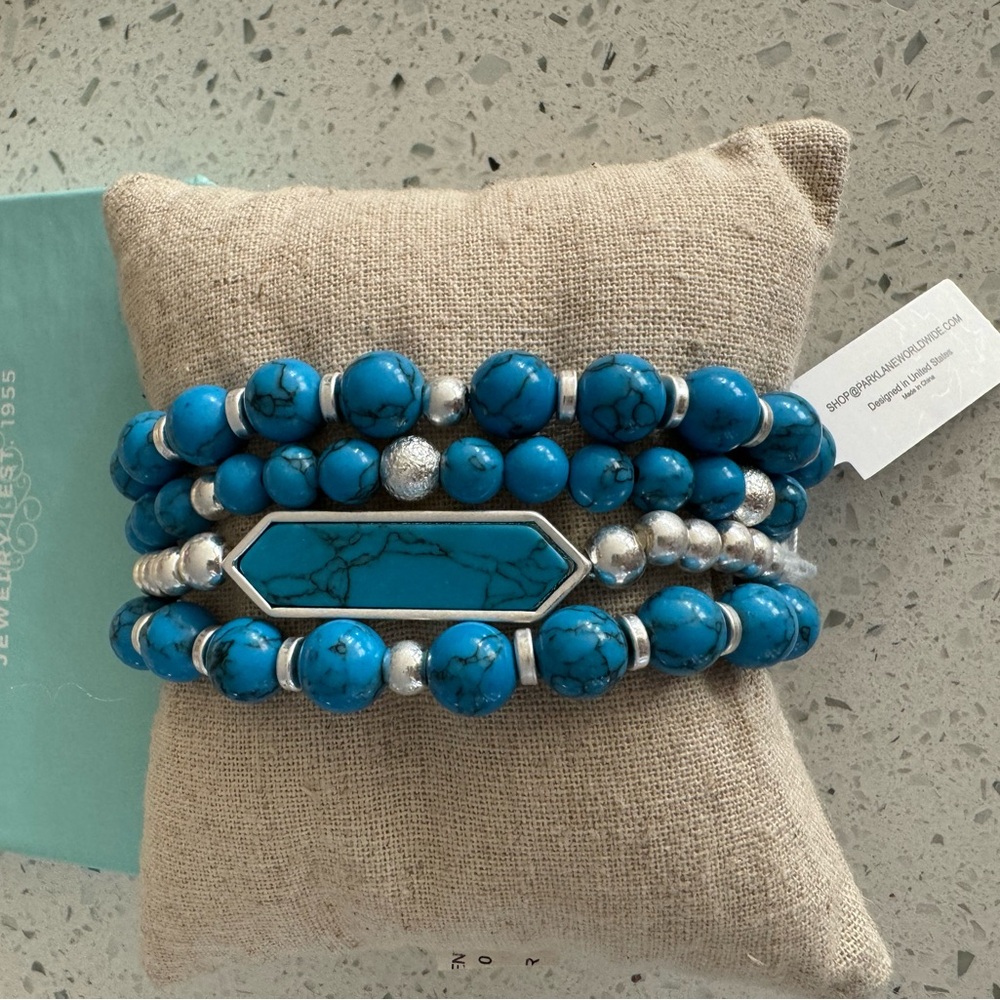 Blue and silver stretch bracelet set